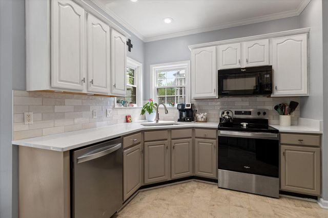 9922 Brently Estates Drive, Chattanooga, TN 37421