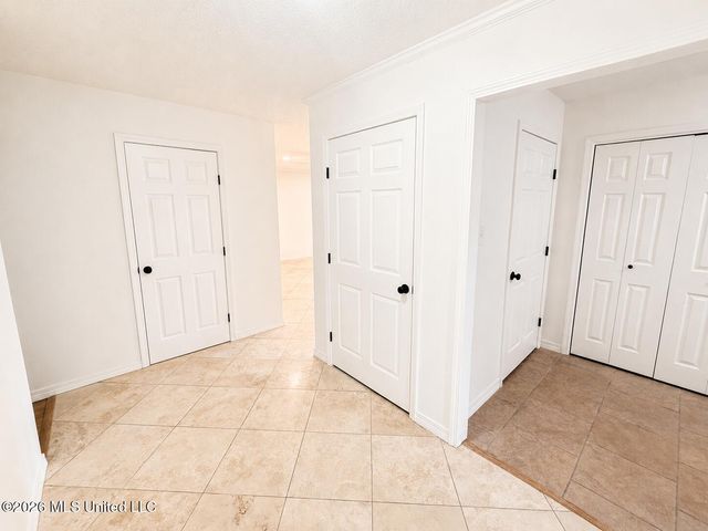 2421 Regency Drive, Biloxi, MS 39532