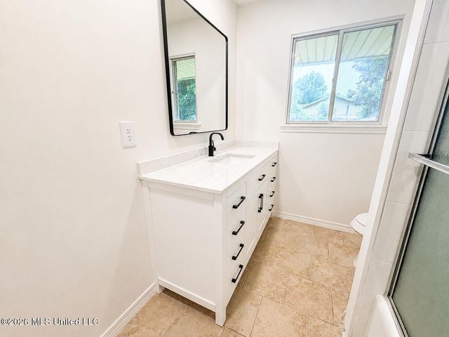 2421 Regency Drive, Biloxi, MS 39532