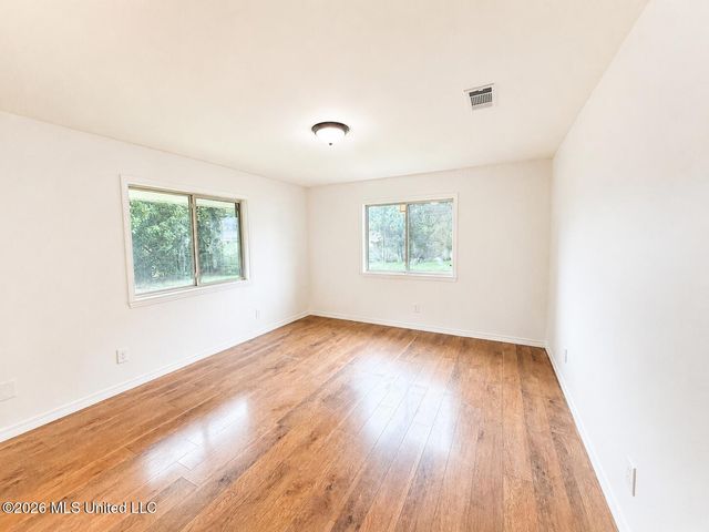 2421 Regency Drive, Biloxi, MS 39532
