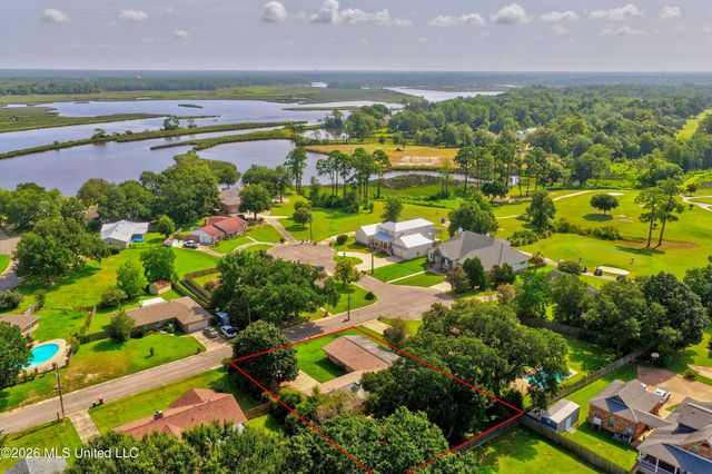 2421 Regency Drive, Biloxi, MS 39532