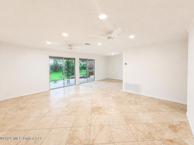 2421 Regency Drive, Biloxi, MS 39532