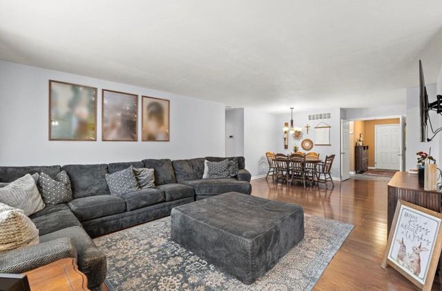 8803 Jackson Street, Merrillville, IN 46410