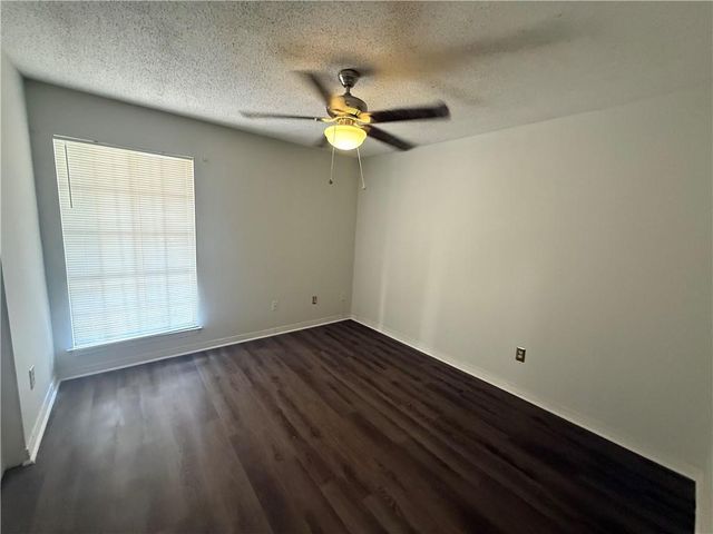 1513 Deerwood Drive E, Mobile, AL 36618