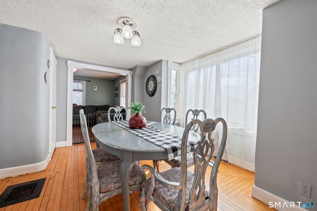 5 Wall Street, Middletown, CT 06457