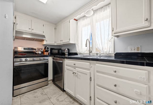 5 Wall Street, Middletown, CT 06457