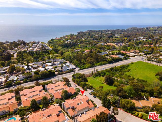 28288 Rey De Copas Lane, Malibu, CA 90265