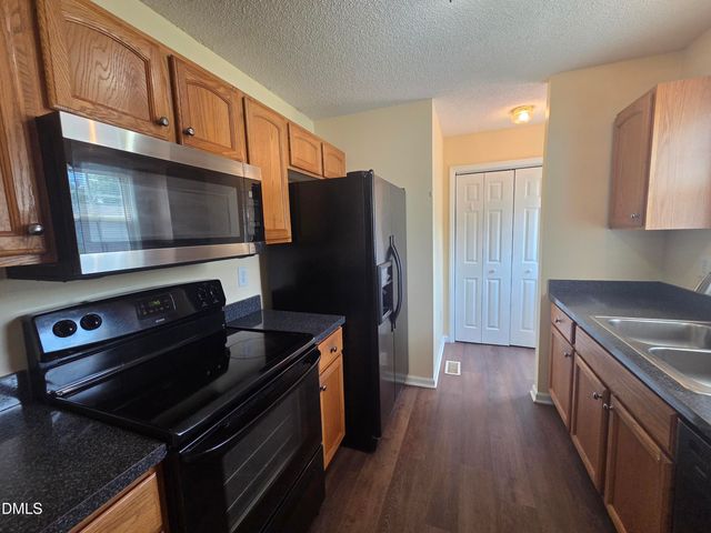 116 Cliffdale Road, Holly Springs, NC 27540