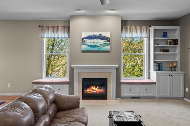 1828 Fescue Circle, Shakopee, MN 55379