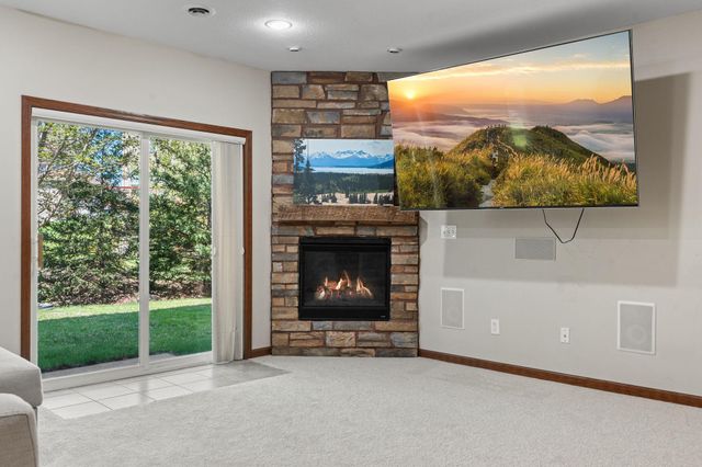 1828 Fescue Circle, Shakopee, MN 55379