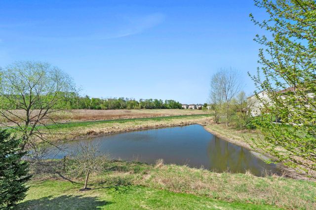 1828 Fescue Circle, Shakopee, MN 55379