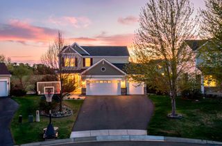 1828 Fescue Circle, Shakopee, MN 55379