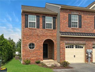 280 Milkweed Drive, Upper Macungie Twp, PA 18104