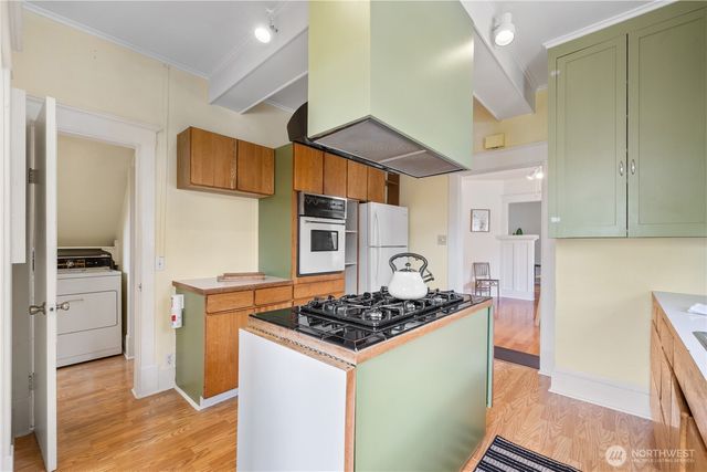 1705 Hoyt Avenue, Everett, WA 98201