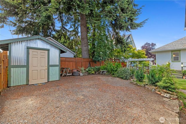 1705 Hoyt Avenue, Everett, WA 98201