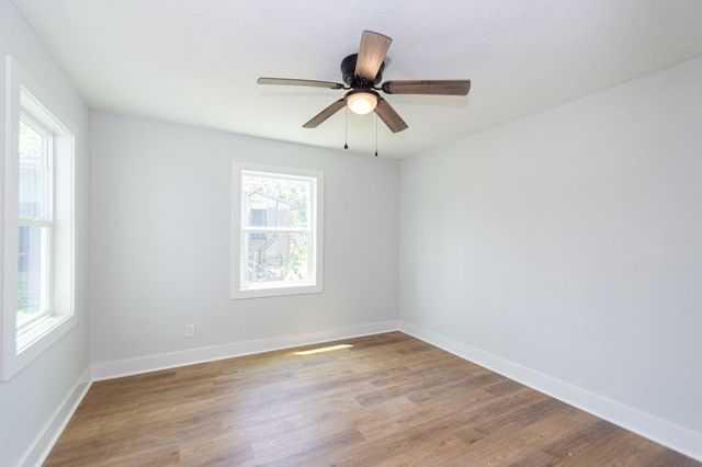 218 Evans Street, Angleton, TX 77515