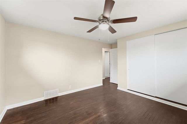 1735 Rebecca St, New Kensington, PA 15068