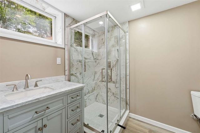 1735 Rebecca St, New Kensington, PA 15068