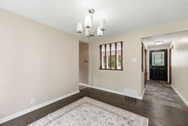 1735 Rebecca St, New Kensington, PA 15068