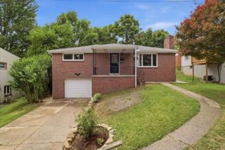 1735 Rebecca St, New Kensington, PA 15068