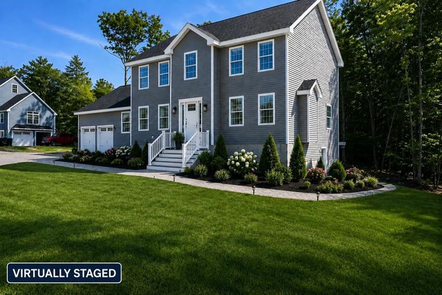 8 Blaisdell Court, Raymond, NH 03077