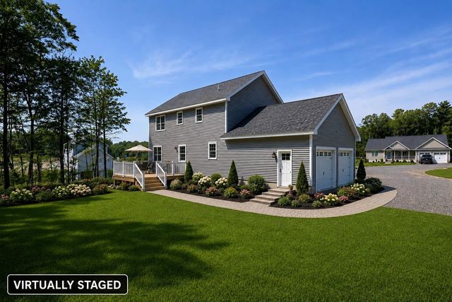 8 Blaisdell Court, Raymond, NH 03077
