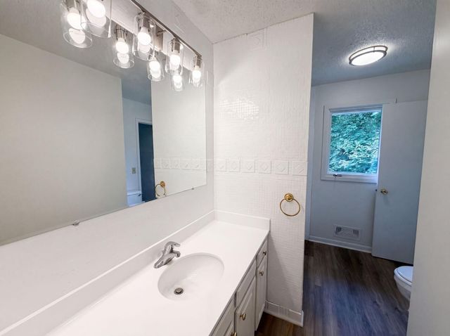 12530 30th Avenue N, Plymouth, MN 55441