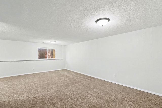 5102 N Blackhawk St, Wichita, KS 67219