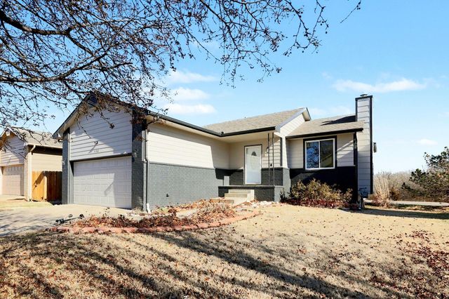 5102 N Blackhawk St, Wichita, KS 67219
