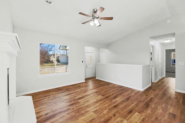 5102 N Blackhawk St, Wichita, KS 67219