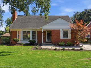 1327 Alicia Court, Royal Oak, MI 48073