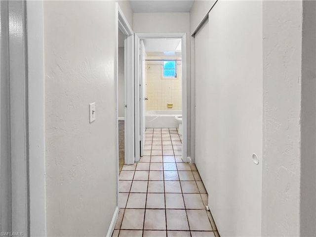 206 SE 46th TER, Cape Coral, FL 33904