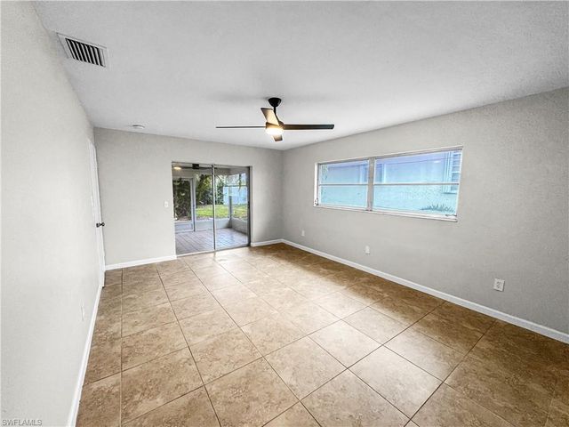 206 SE 46th TER, Cape Coral, FL 33904