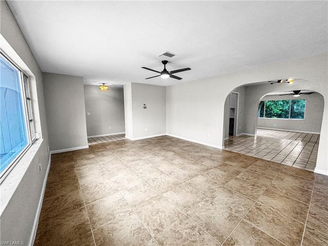 206 SE 46th TER, Cape Coral, FL 33904