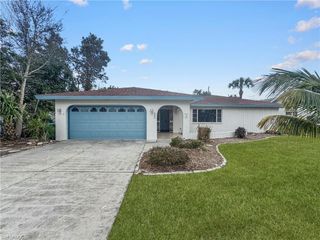 206 SE 46th TER, Cape Coral, FL 33904