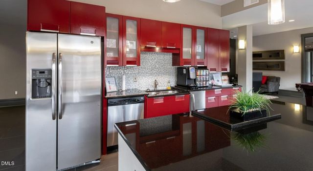 200 Perkins Drive Th1, Chapel Hill, NC 27514