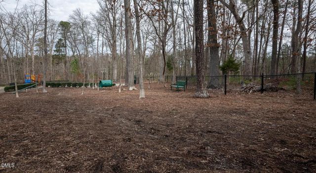 200 Perkins Drive Th1, Chapel Hill, NC 27514