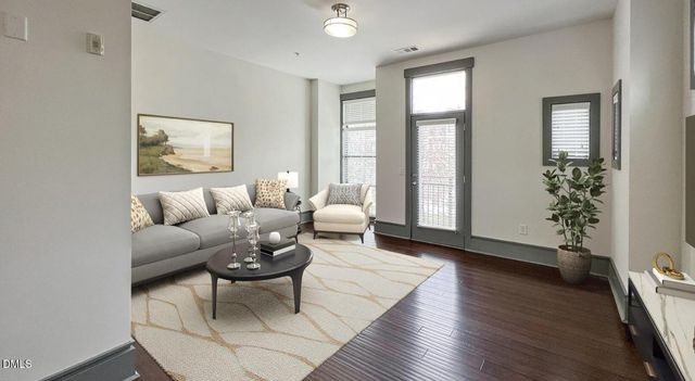 200 Perkins Drive Th1, Chapel Hill, NC 27514