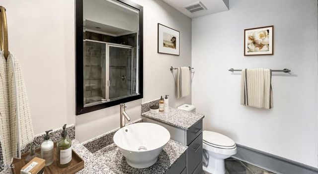 200 Perkins Drive Th1, Chapel Hill, NC 27514