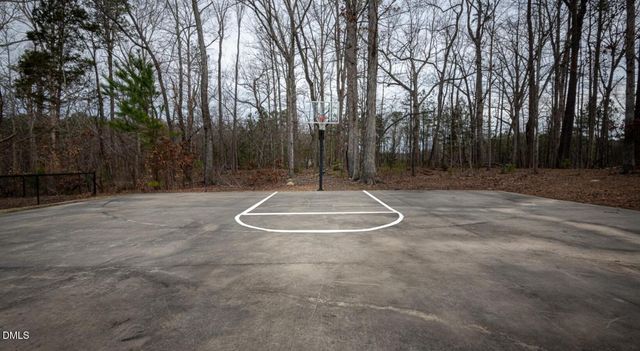 200 Perkins Drive Th1, Chapel Hill, NC 27514