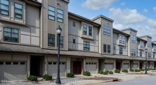200 Perkins Drive Th1, Chapel Hill, NC 27514