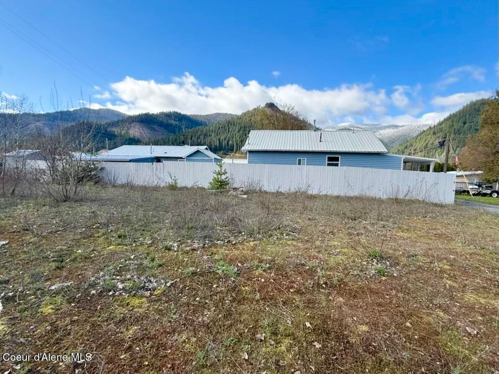 310 Third St, Osburn, ID 83849 photo 5