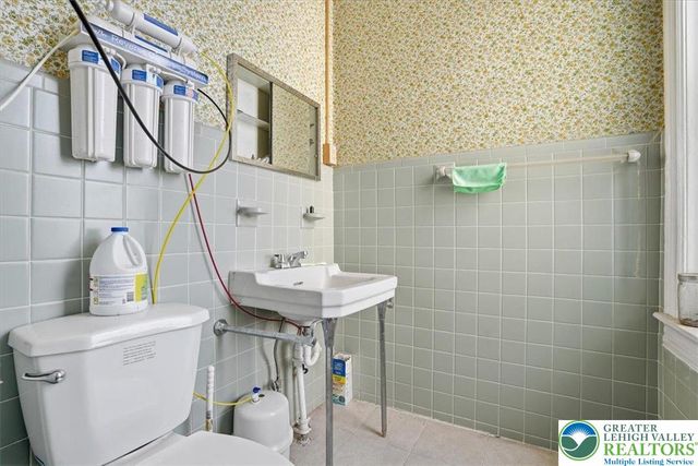 768 Washington Street, Easton, PA 18042