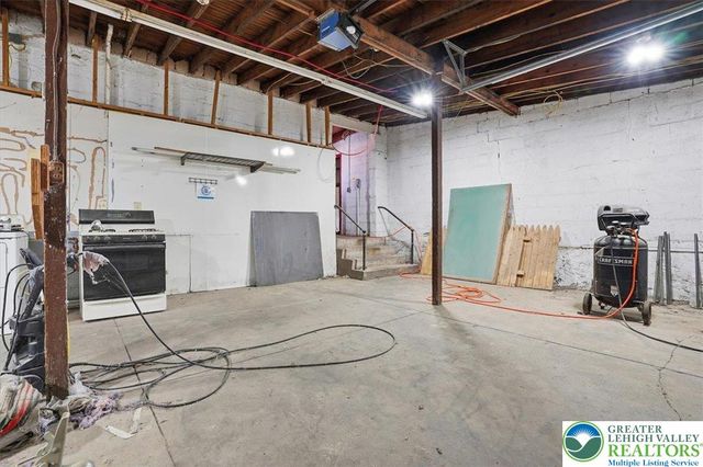 768 Washington Street, Easton, PA 18042