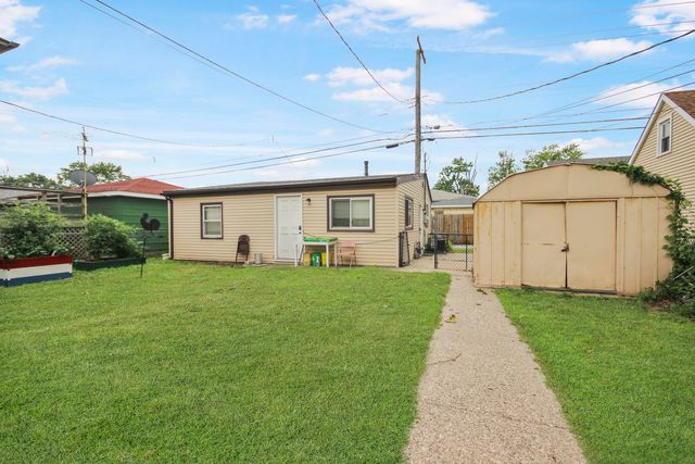 2804 Schrage Avenue, Whiting, IN 46394