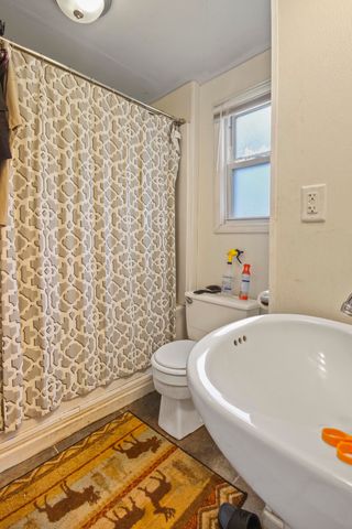 2804 Schrage Avenue, Whiting, IN 46394