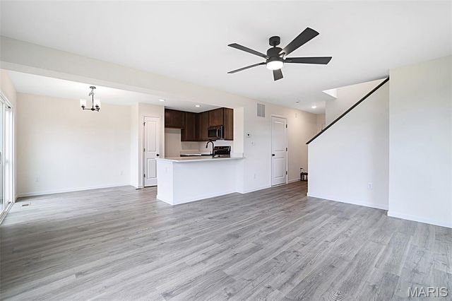 1076 Black Bear Drive, House Springs, MO 63051