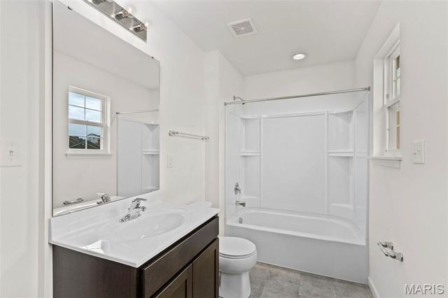 1076 Black Bear Drive, House Springs, MO 63051