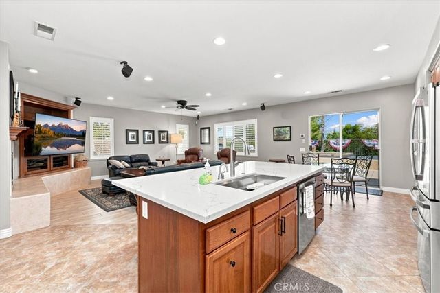 1637 Monte Mar, Corona, CA 92881