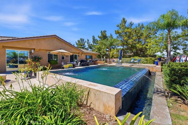 1637 Monte Mar, Corona, CA 92881